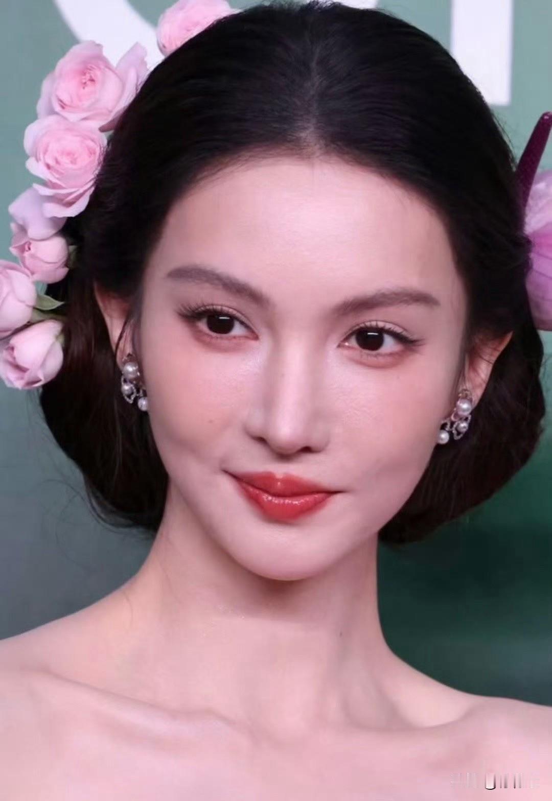 35岁金晨车祸真相曝光！血染口罩‼️金晨团队这波公关你打几分？关于“金晨肇事逃