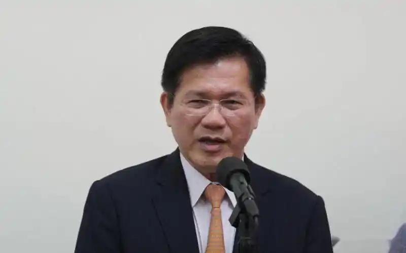 台“外长”林佳龙叫嚣：“太平岛是岛屿，属于‘中华民国领土’”。太平岛那事儿，
