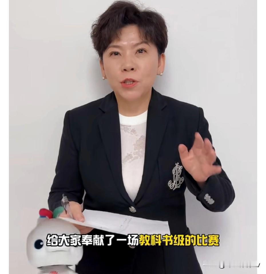 王曼昱4-2战胜孙颖莎，赛后邓亚萍点评比赛：奉献了一场教科书级别的比赛！“大