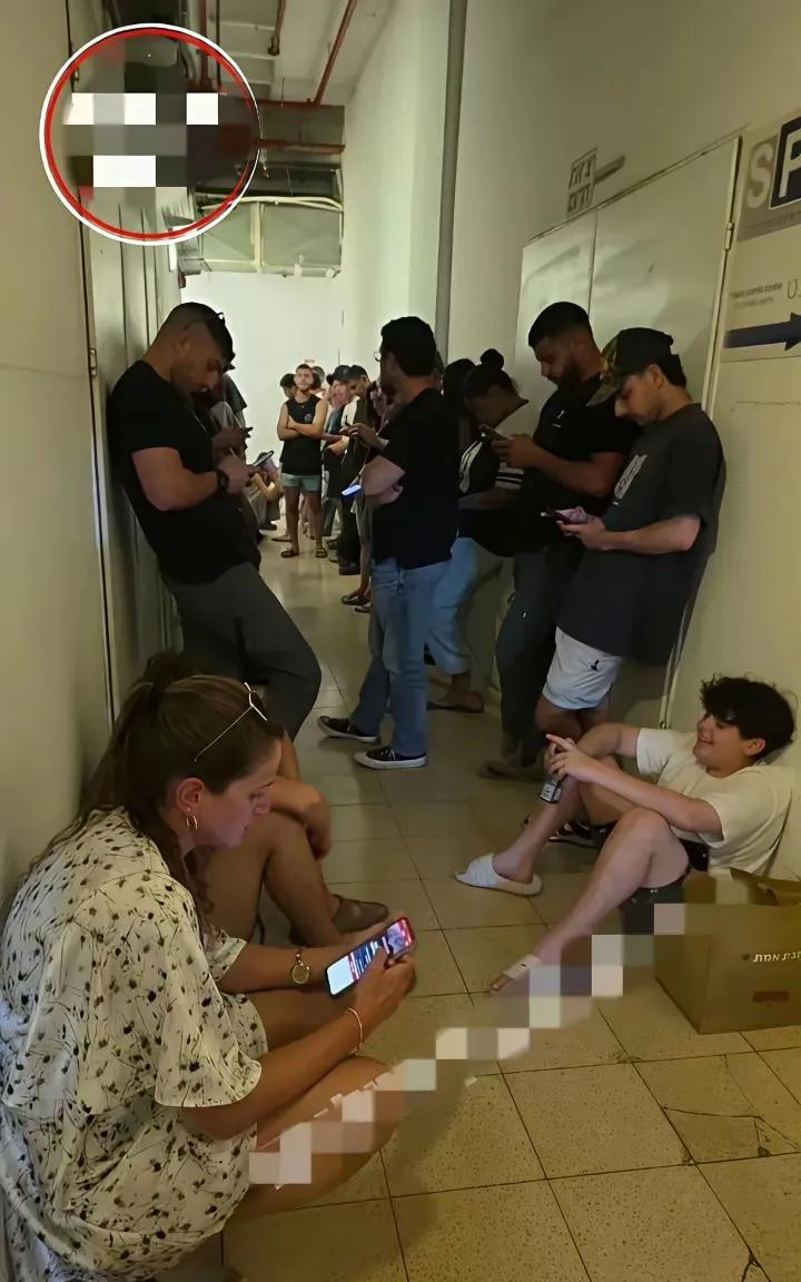 以色列人大白天开始钻防空洞。900万人同时奔向防空洞的场面应当相当的壮观。