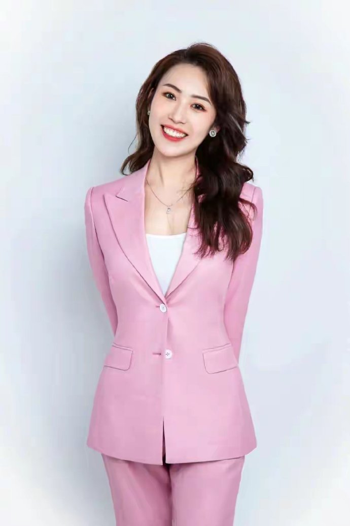 黄景瑜将上太空旅游，他所签约航天公司的CEO曾是央视女主持北京穿越者载人航天科