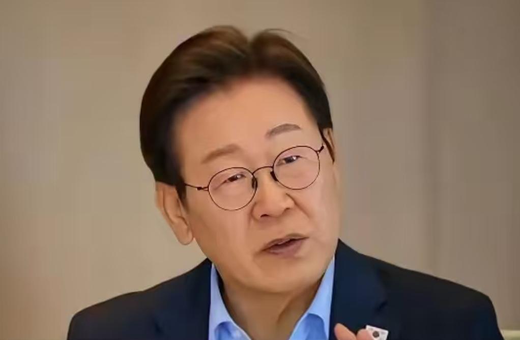 ☁中国商务部下手干脆利落。14日当天，王文涛部长签了第6号令，直接把韩华海