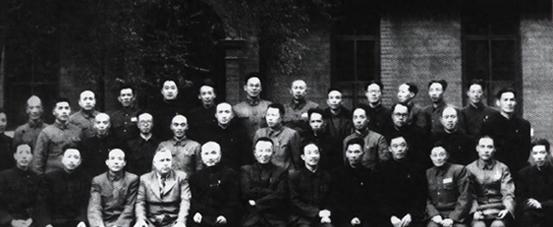 大同解放后聂荣臻翻阅敌伪档案，忽然指着一个名字：把他抓起来！“1950年8月的