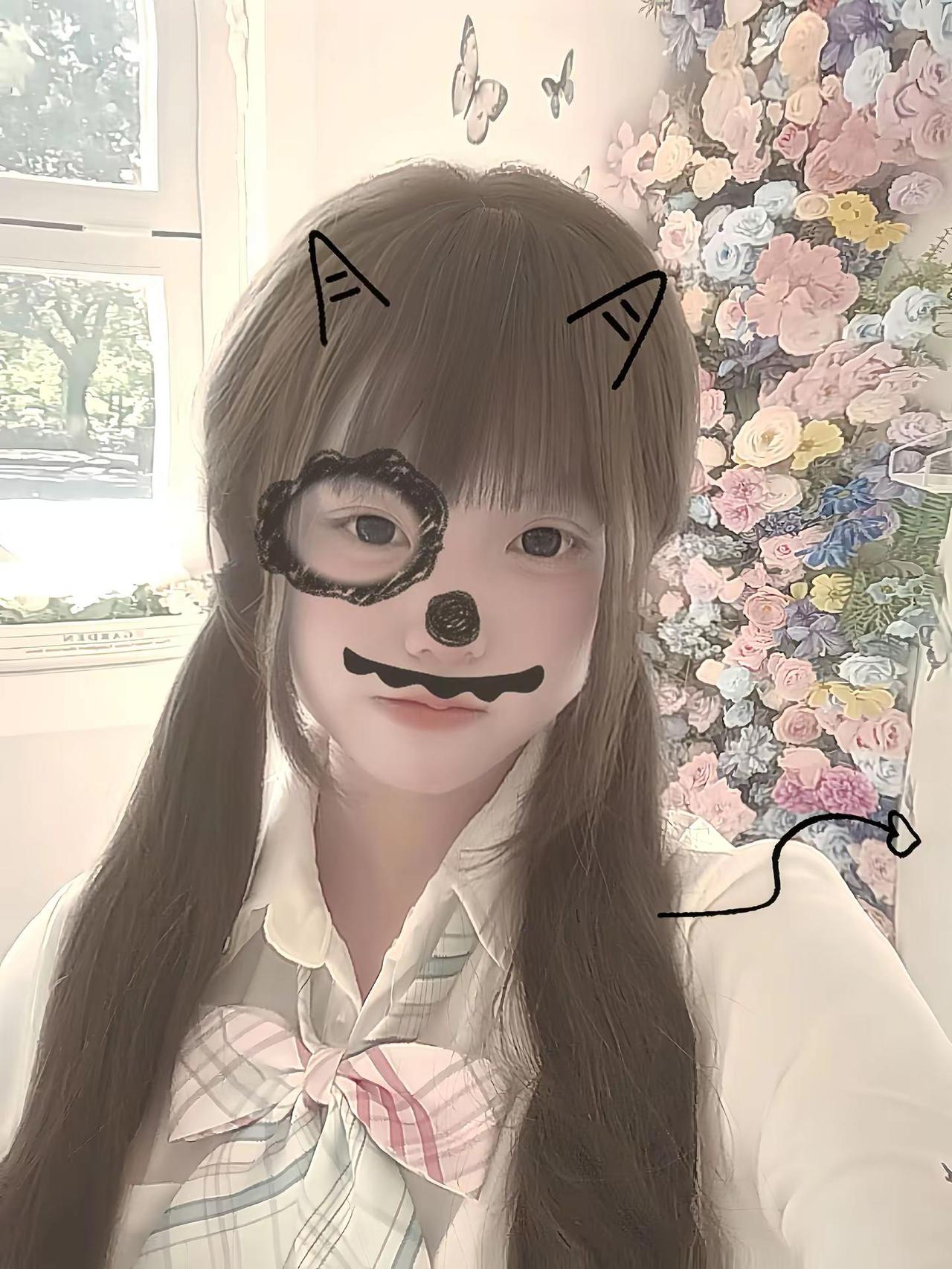 今天卖什么萌好呢算了我本身就萌萌的╸⩊╺@悸芷欣🍀萌妹子