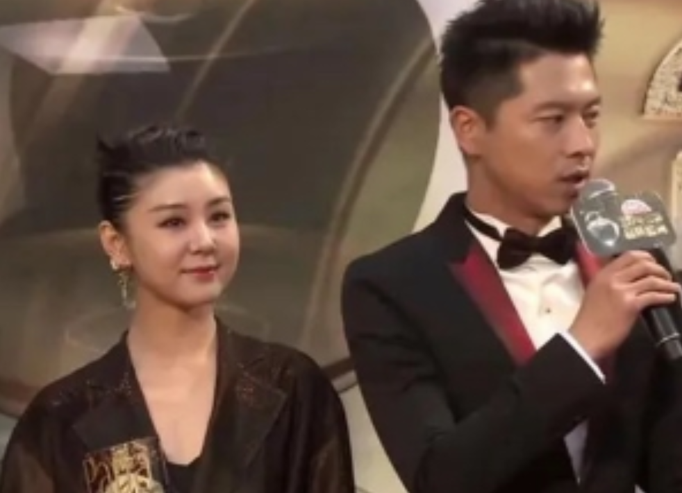 演员王雷说：我不知道家里有多少钱，有一次我想了解一下，就打电话问我老婆，结果她不