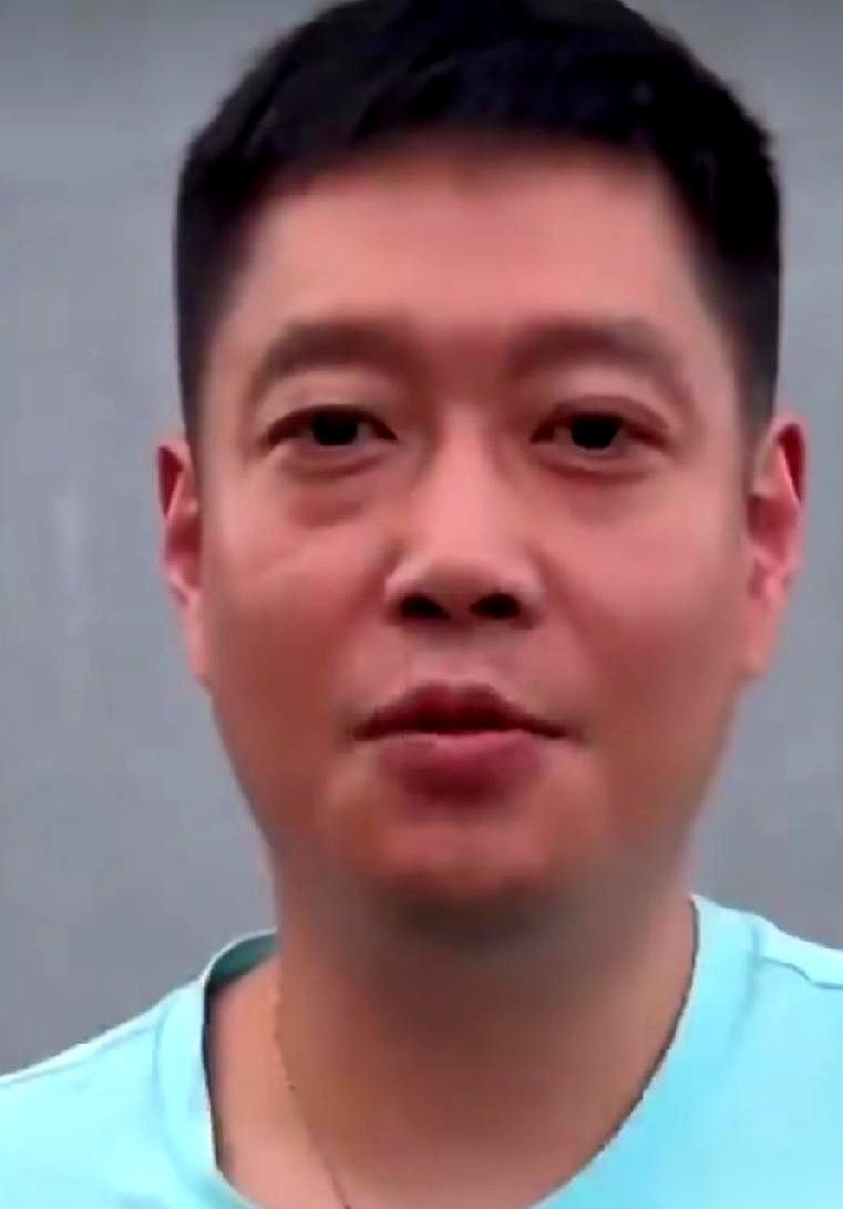 从邱贻可教练闲聊透出的这段场边细节里，你能摸清一个关于国乒的硬核规律：球馆里最危险的信号，压根不是比