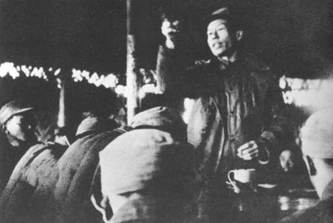 1941年，刘少奇同志在中共中央华中局党校做《论党内斗争》的著名演讲，系统阐述了