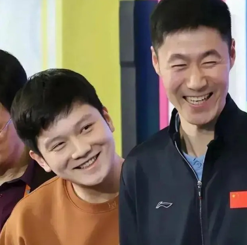樊振东是否回归？何时回归？解读一下，给大家吃个定心丸：首先，樊振东回归是上面定
