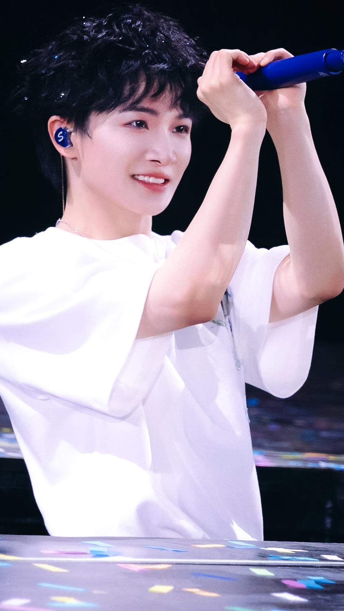 想ruarua宝宝的小卷毛🥺🤲🏻周深重庆演唱会周深2026深深的巡回演唱会