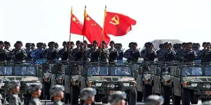 德国知名军事专家在国际安全论坛上称，中国的军事实力让美国都感到很棘手，