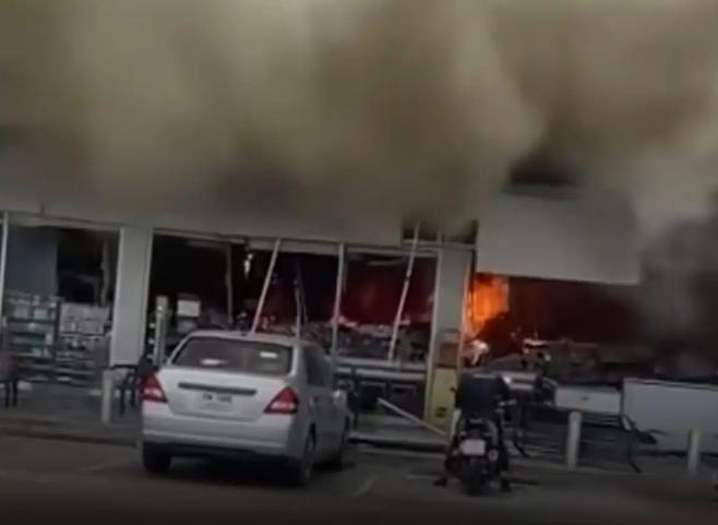 无视美国调停，泰柬两国越打越狠，双方有个默契，都不碰中国利益泰国和柬埔寨边境又