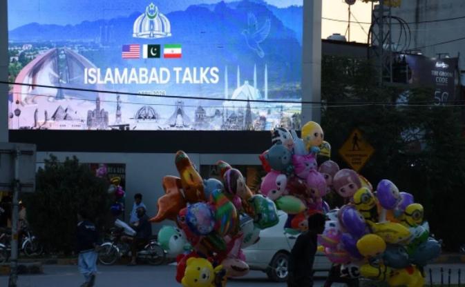 突发！中东又出大动静，伊朗突然公开喊话中国，背后的信息量大到不敢细品！当地时