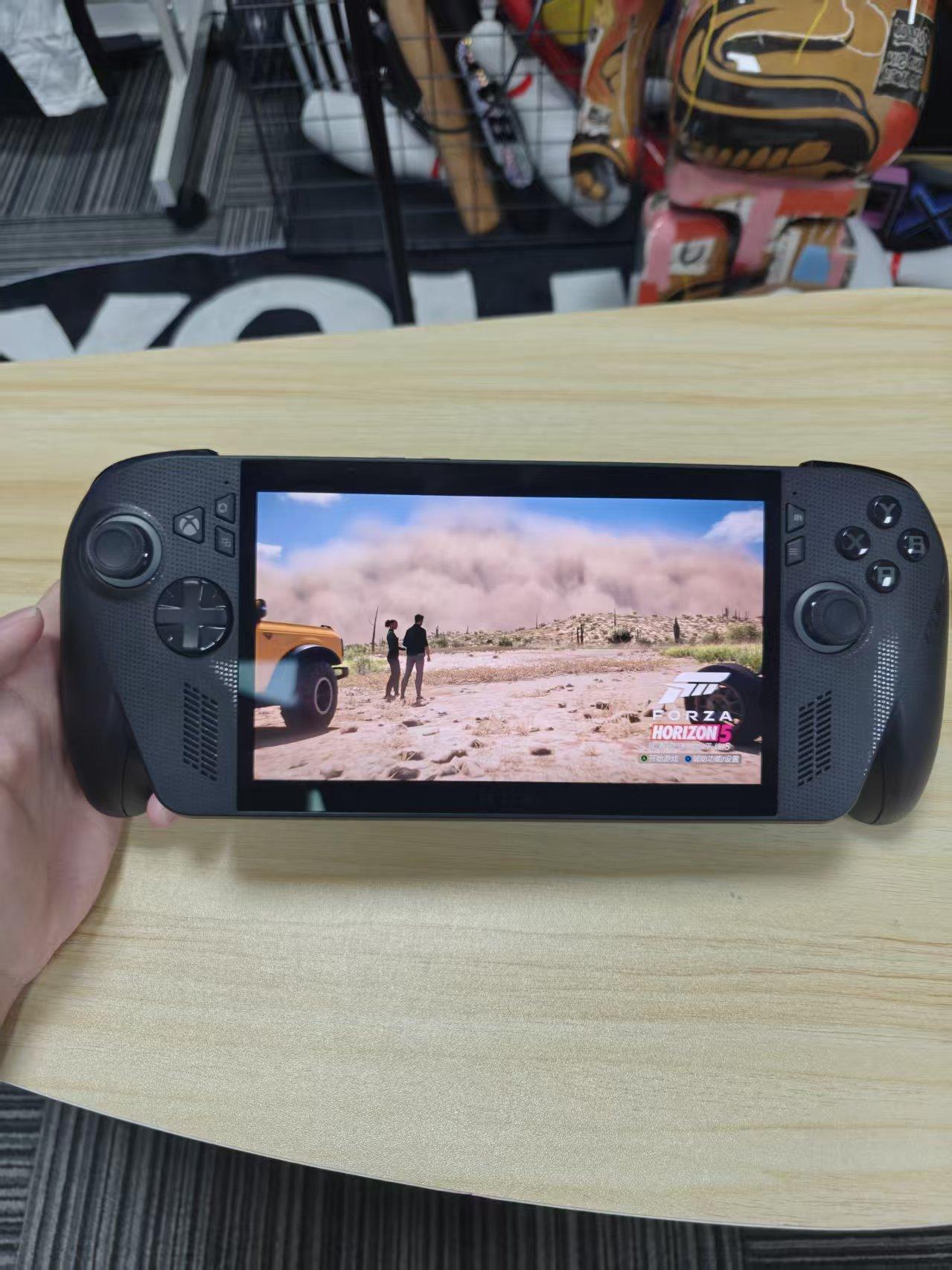 也是拿到张颜齐同款掌机了!!蹲了这么久,ROGXBOX掌机X终于到手了!说