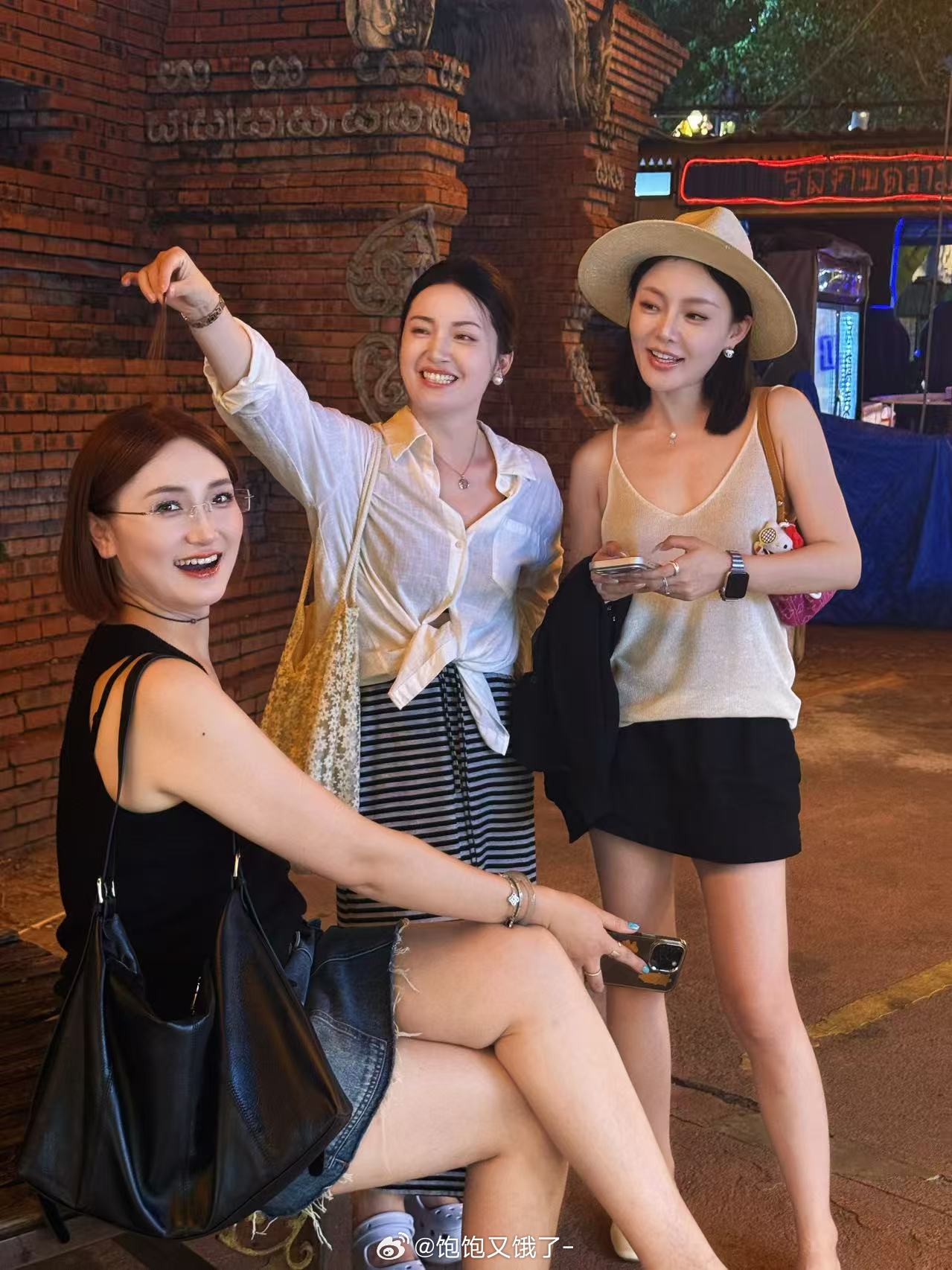 世界在减分朋友永远满分៷>ᴗ<៷西双版纳