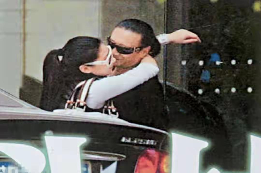 消费谢贤、造谣张柏芝三胎生父，CoCo被永久封禁，大快人心！说起CoCo很