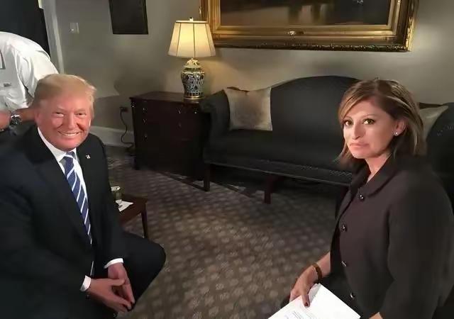 特朗普太直了，直得你都有点不好意思说他坏，当主持人质问：“你怎么能信中国这种坏人