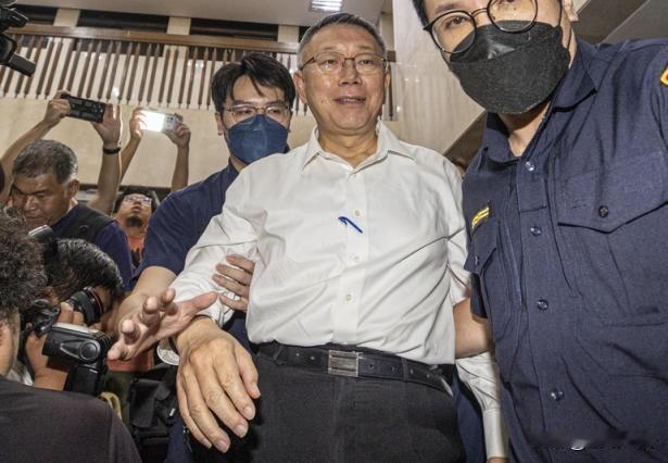 柯文哲案二审明登场一审判17年能翻盘？前台北市长柯文哲涉京华城、政治献金等