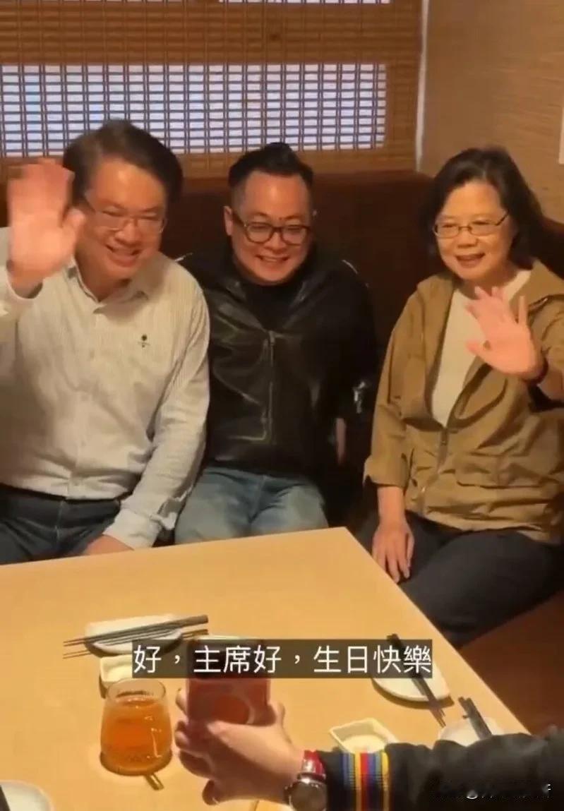 对于台湾人，我们了解的太少！他们背后的东西远超出我们的想象各位说说，你们知