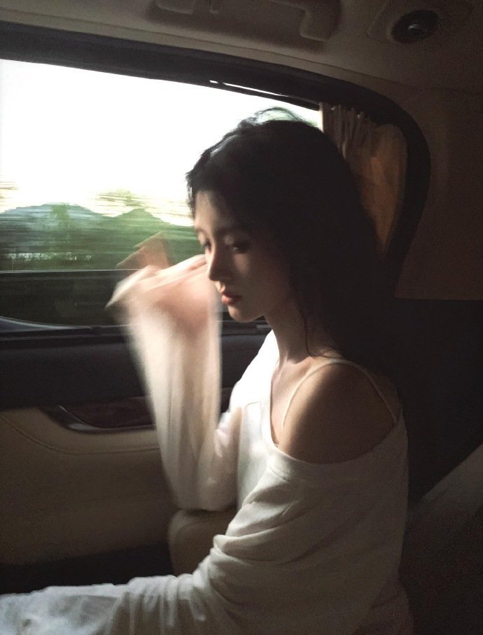 鞠婧祎📷​​​