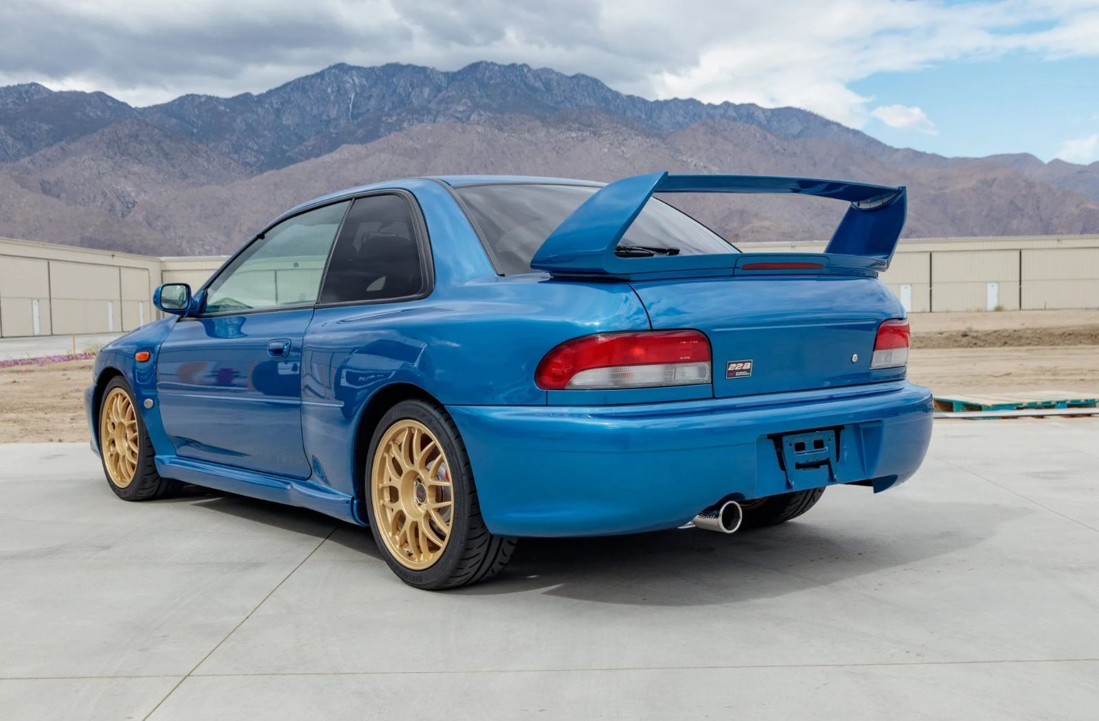 STi，一枚帅气的玩具～