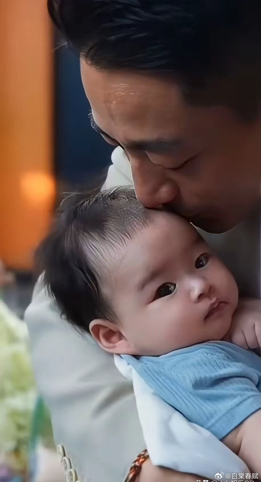 马筱梅发文称：“宝宝圆又胖，日子一定旺，让你们看看我家的大脸娃，现在才三个多月，