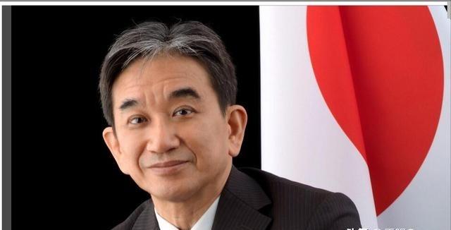 对华强硬的日本前驻华大使垂修夫不久前呼吁日本政府绝不能对华妥协，否则日本的外交将