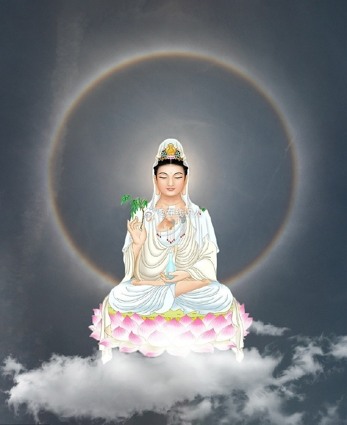 观音菩萨慈悲赐福，见者皆得福佑，菩萨庇佑全家平安康健，富贵双全，事业兴旺，财源广