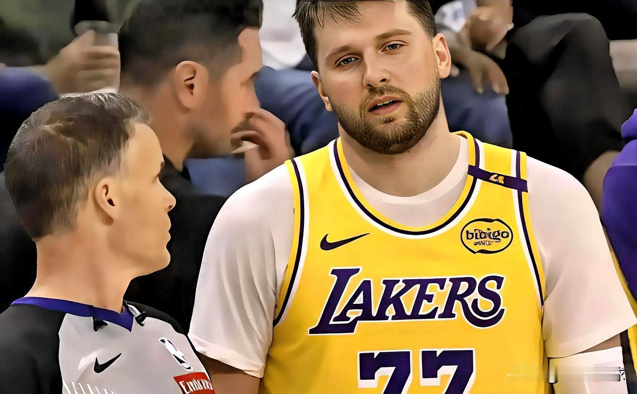 湖人名宿路威所言极是啊！东契奇听老前辈一句劝吧。近日，前NBA球员路威在《