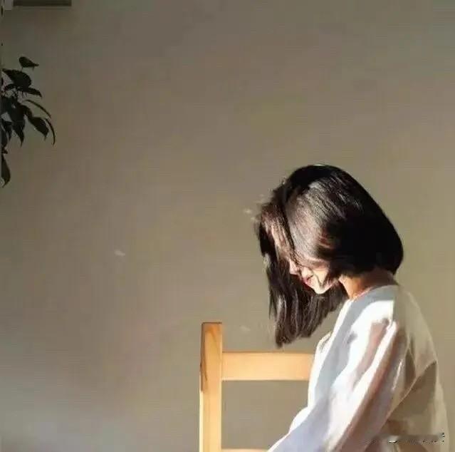 女孩子，结婚前一定要明白的话。婚前多看缺点，婚后多看优点。电动车到不