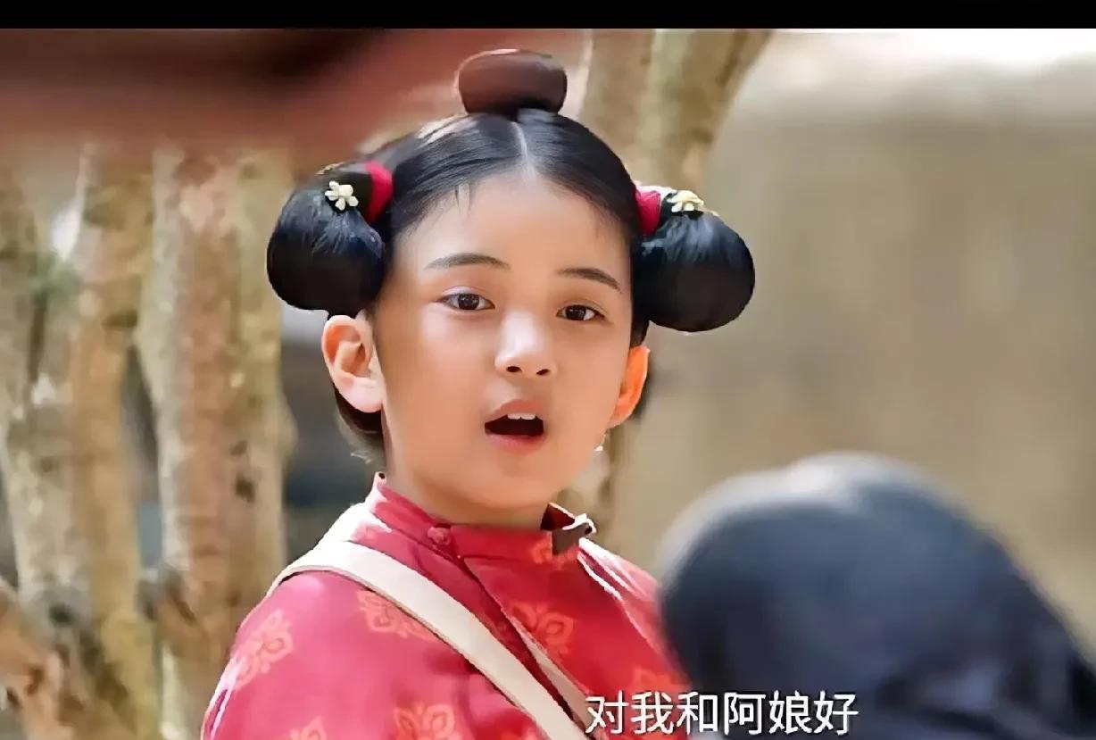 《长安的荔枝》：桂花树还没开，袖就见到了自己的阿爷李善德（雷佳音）。和李善德一