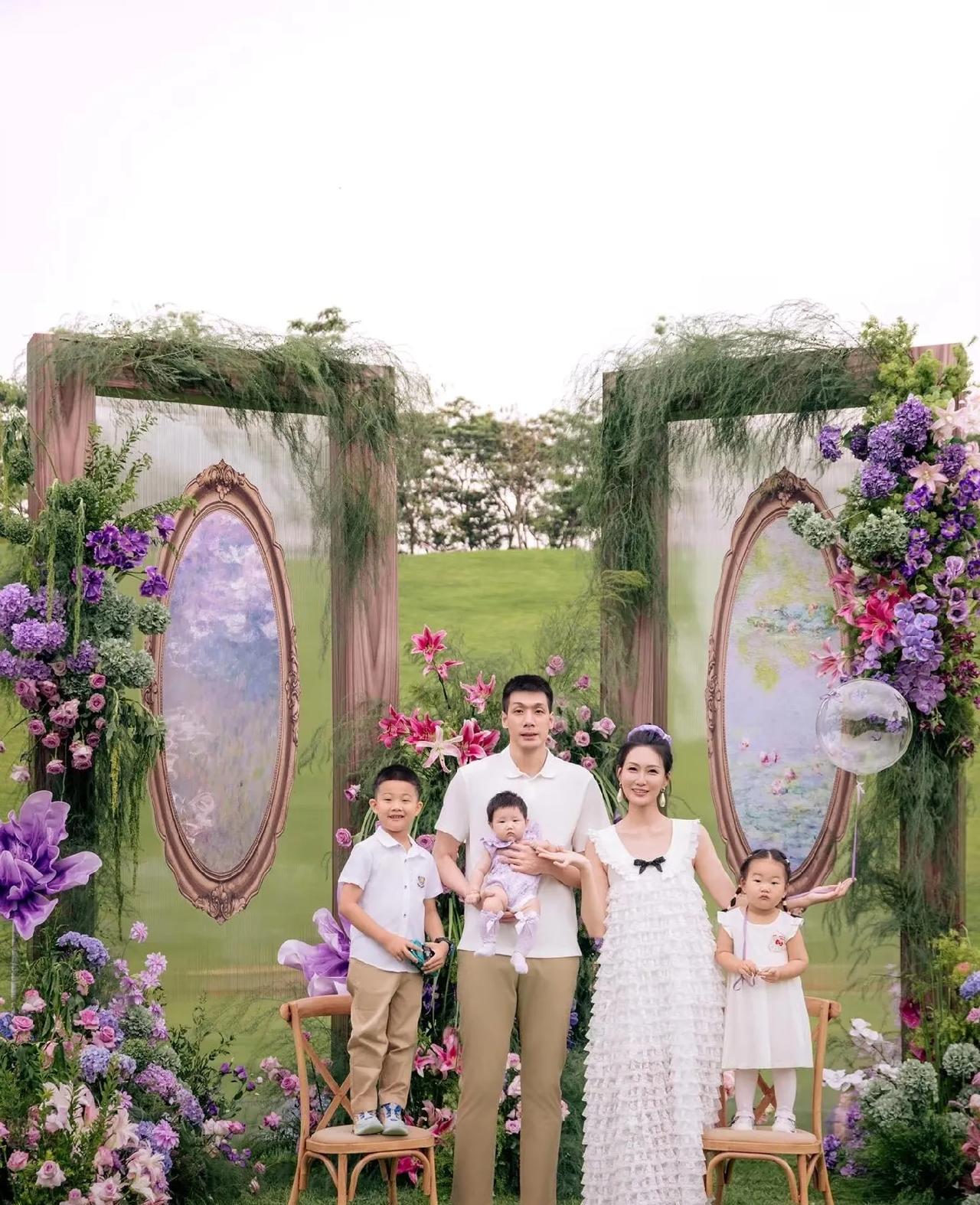 广东宏远的任俊飞才是妥妥的人生赢家！老婆为他生了三个孩子后身材依旧苗条如少女，