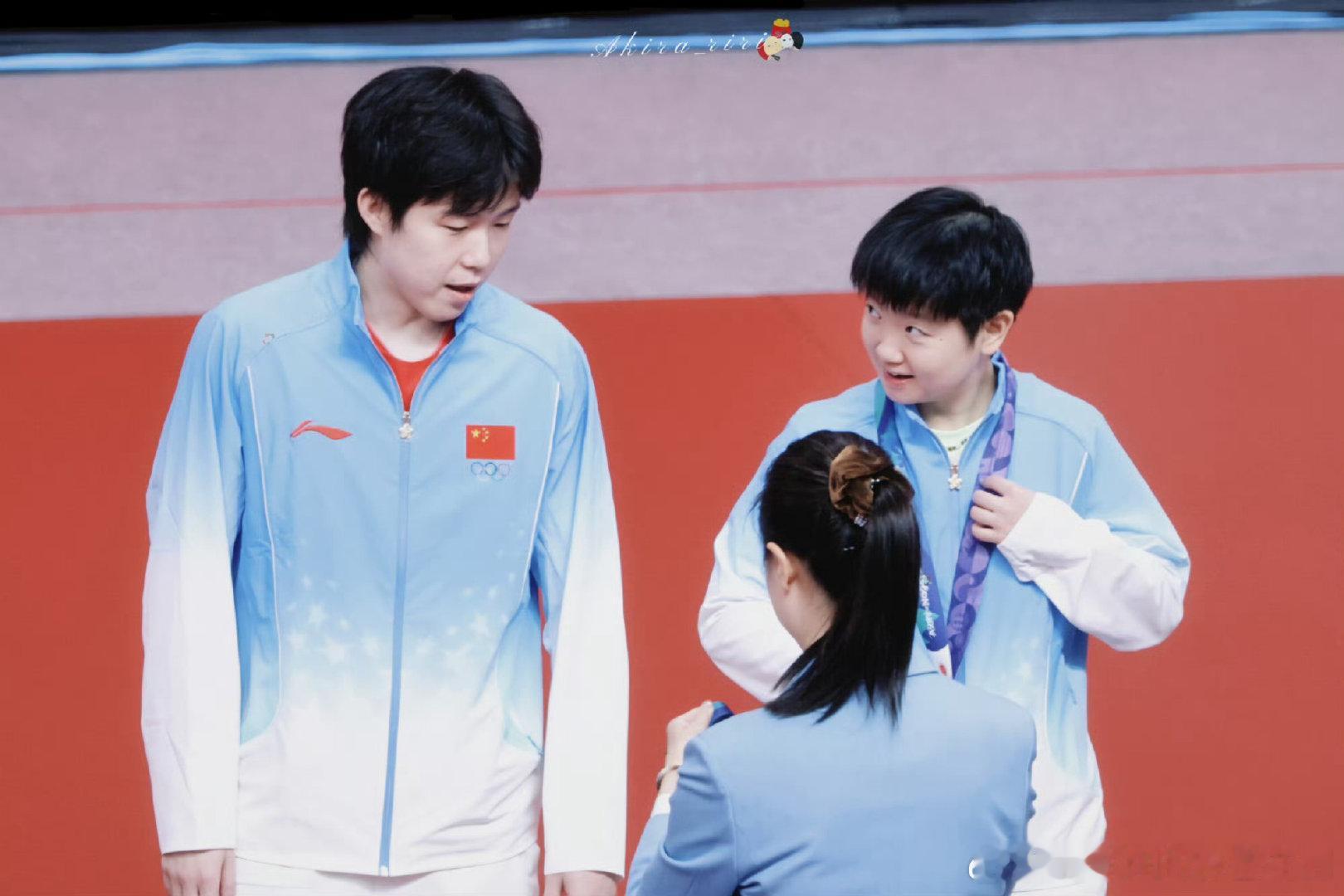 #莎头#王大头与小豆包😘​