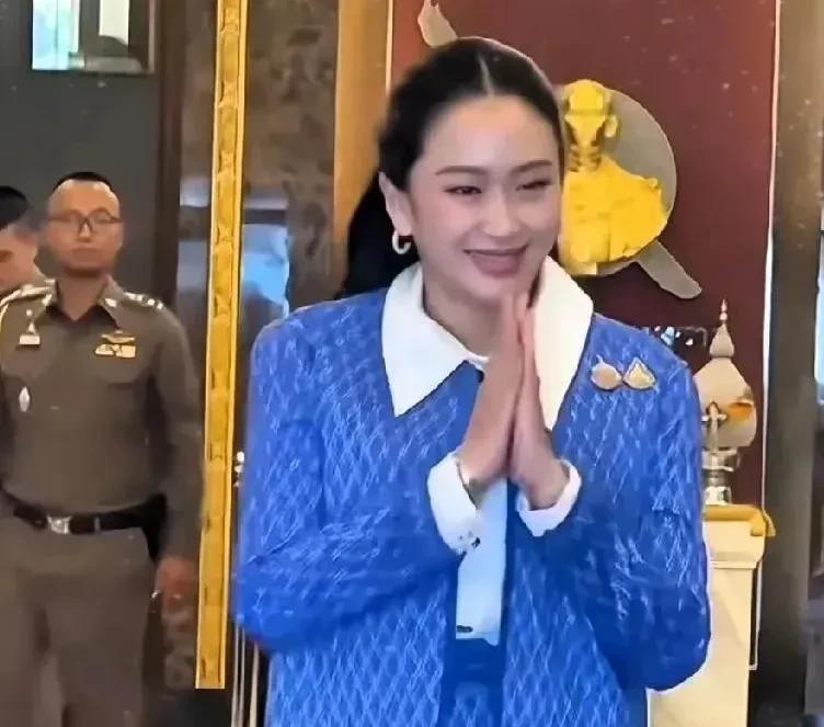 贝东丹诚意感动了军方和执政联盟，政局基本稳定。近日因通话录音泄露事件陷入执政危