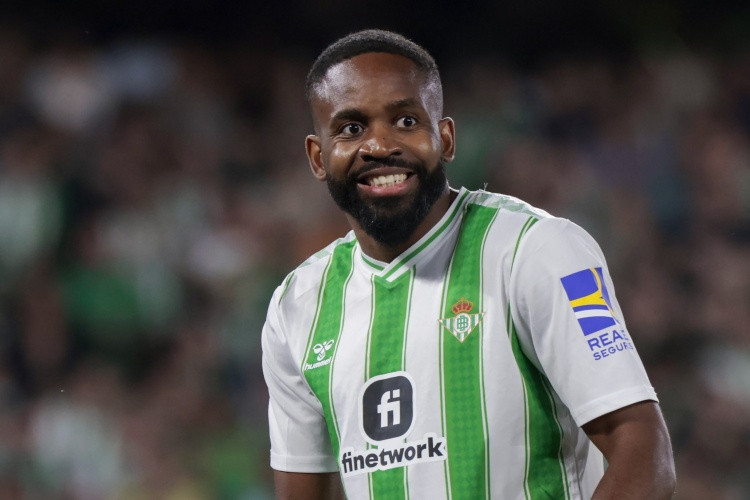 佩工: 很遗憾巴坎布今天错失进球良机, 但这就是足球