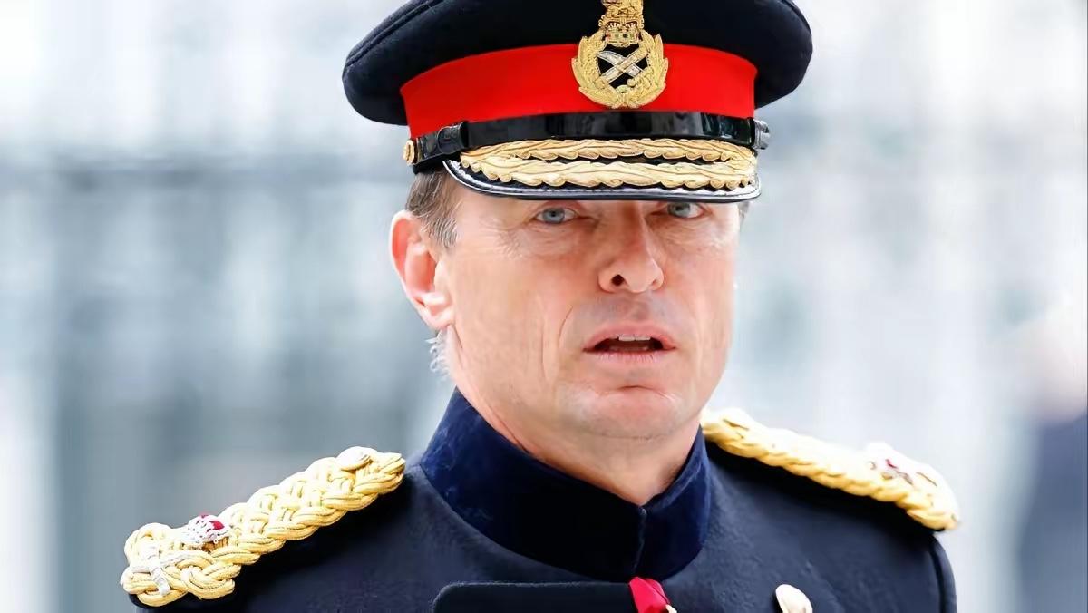 接令30分钟，对俄实施毁灭性打击，英国陆军总司令发出最强硬警告！英国那个陆军