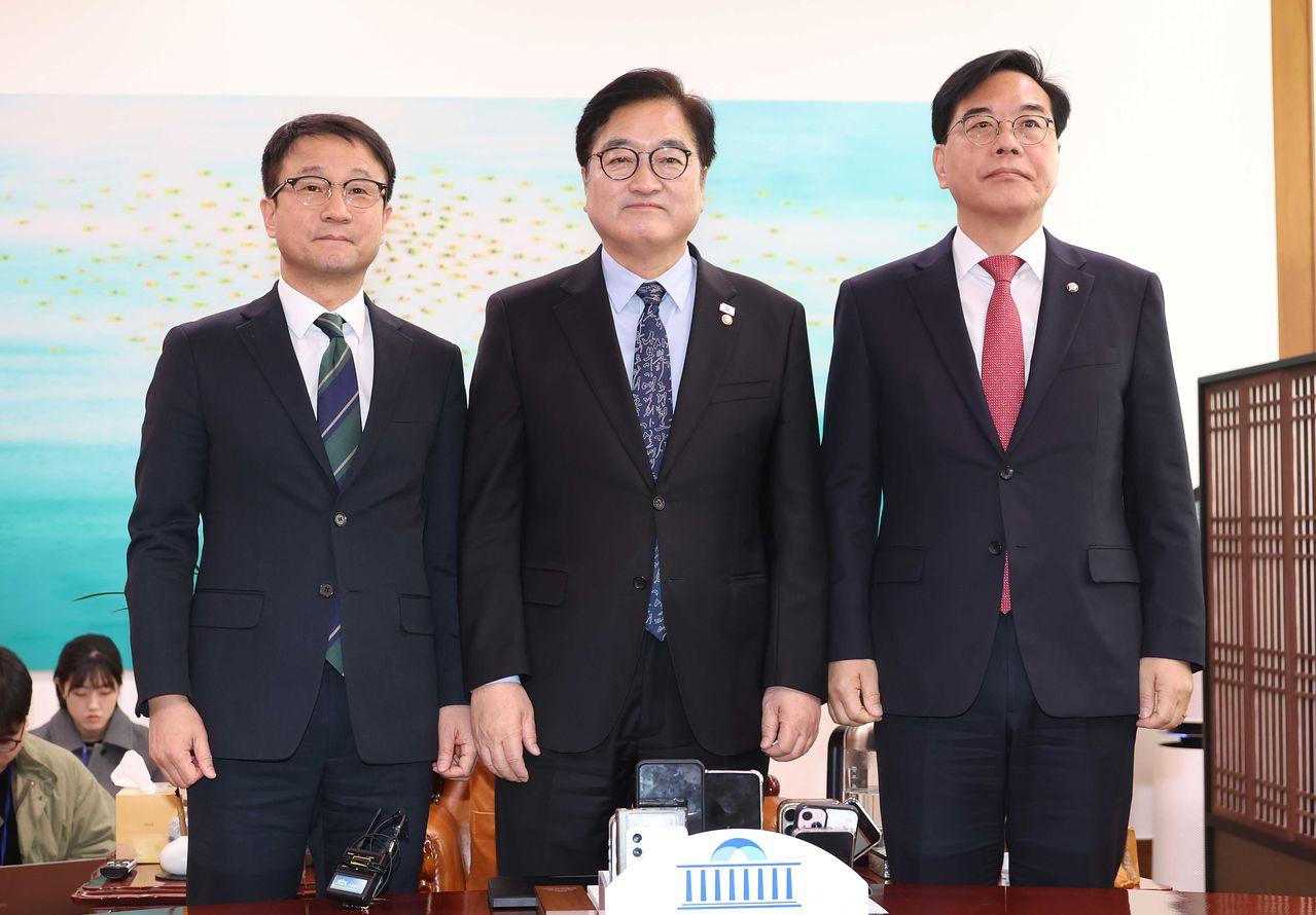 3月18日消息，韩国国会议长禹元植昨日向朝野两党发送公文，正式要求成立“检察捏造