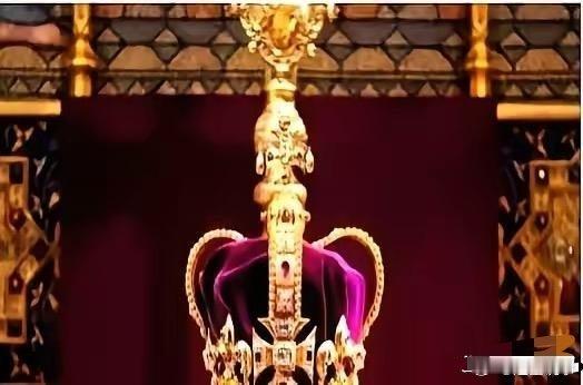 威廉王子加冕礼细节泄露！他已开始筹备，那顶超壕的帝国王冠成热议焦点。这顶1937