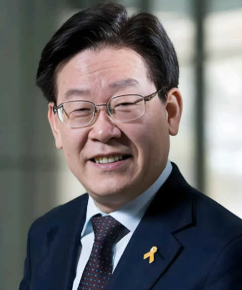 有人说韩国特检组已经成为李在明对付尹锡悦的私器了，正在不断搜集尹锡悦更多的罪名，