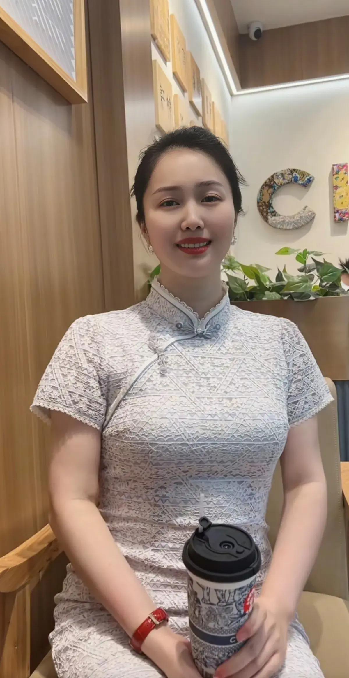 减肥是靠毅力的！就是不吃晚饭，体重也降的不明显，真愁人！