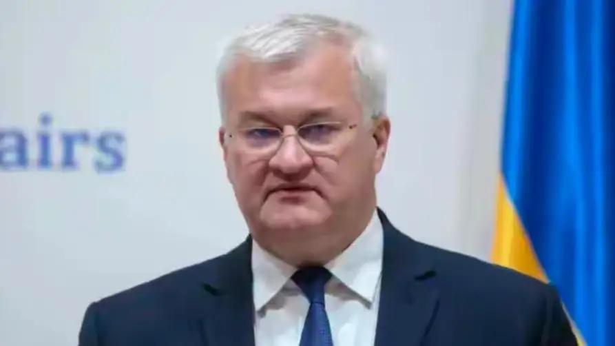 能源崩了！乌克兰人无暖可依，乌外长求全球筹款：再晚就来不及了​乌克兰外长在社