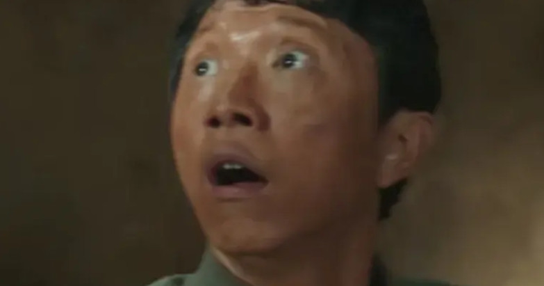 追电视剧《生万物》，共产党带领着大家浴血奋战，终于赶走了日本鬼子，这日子可算是盼