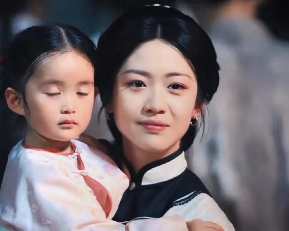 大生意人结局，有人说白依梅很无情，那么急着走肯定找好下家了。开始的时候为了李成