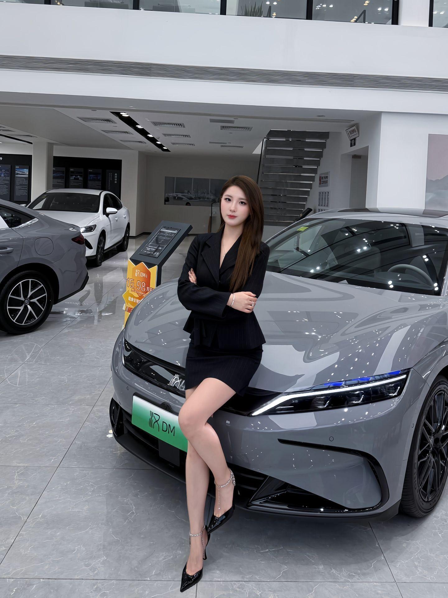 汉这个灰色也特别