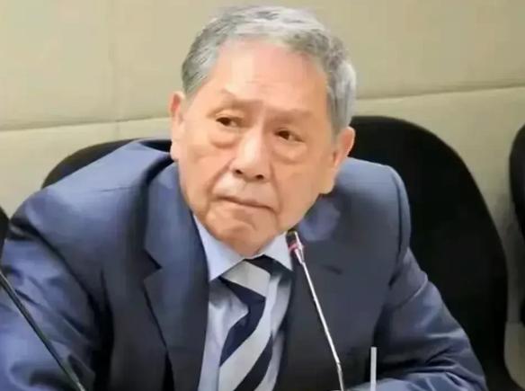 ☁台湾退役中将帅化民说：这次日本军舰擅闯中国台湾海峡，向岛内台独分裂势力传