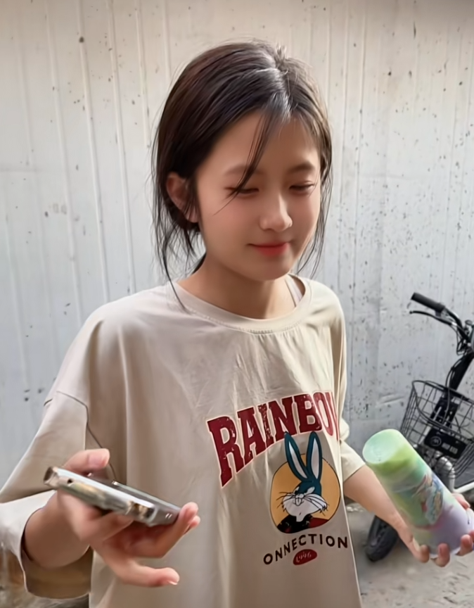 俺的小棉袄还知道给我买茉莉奶绿了
