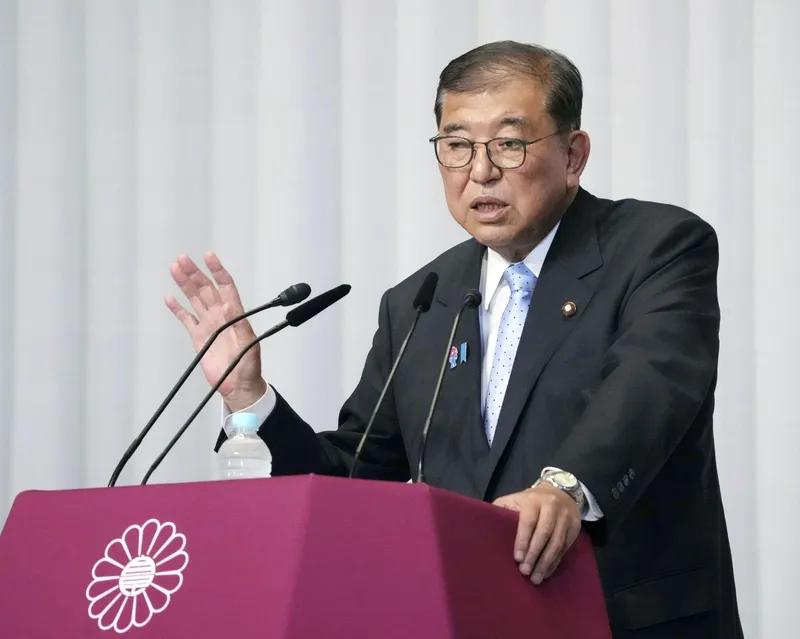 日本公然阻扰其他国家参加9.3阅兵，并拒绝向中国道歉。其主要手段是通过外交渠道呼