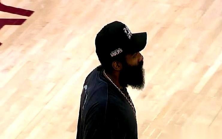 凯尔特人的一帮替补，把整个东部的季后赛牌局，给掀了。魔术队全主力出战，以为稳稳