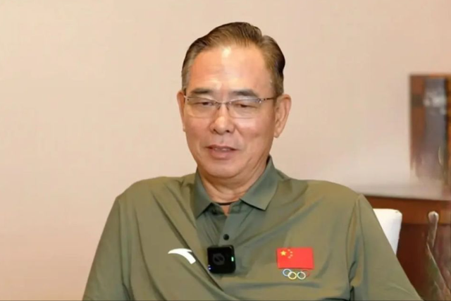 蔡振华现状:64岁精神矍铄,和妻子安享退休生活,儿子是知名演员