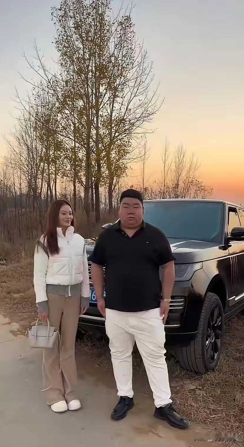 男人还是要有钱，有钱才能硬气，有钱才能帅过黎明，帅过刘德华。