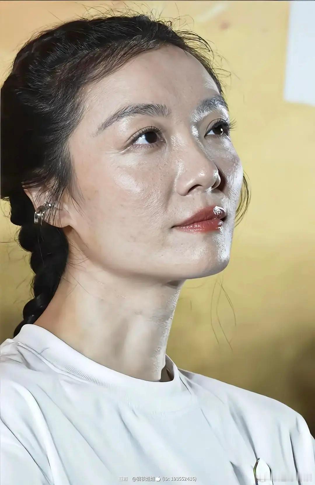 一位明星近距离的拍摄